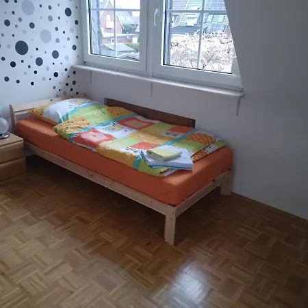 Gemuetliche Doppelhaushaelfte/ 1og Apartment Heinsberg (North Rhine-Westphalia)